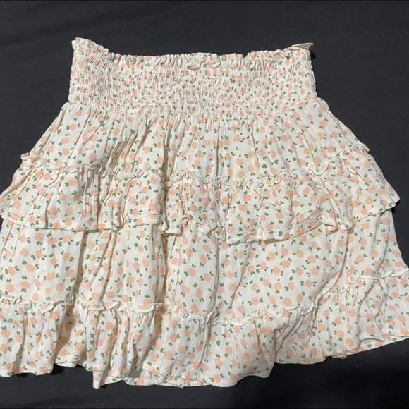 Aerie ruffled mini skirt white/cream with peach design size small - Picture 2 of 6